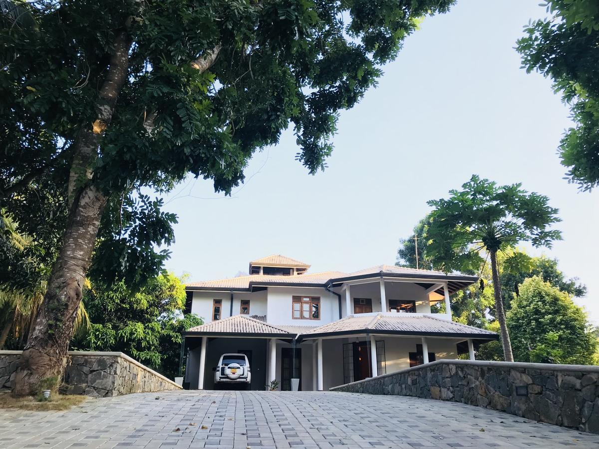 Golden Residence Anuradhapura Exterior photo